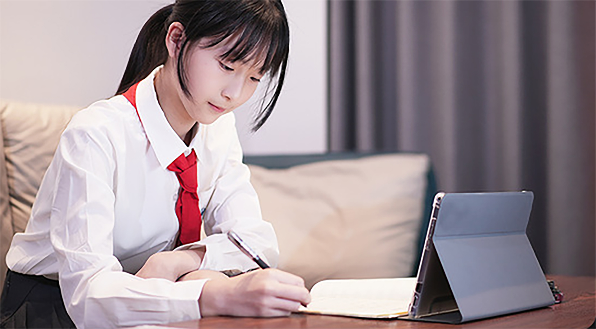 12.1 inch Android tablet 07
